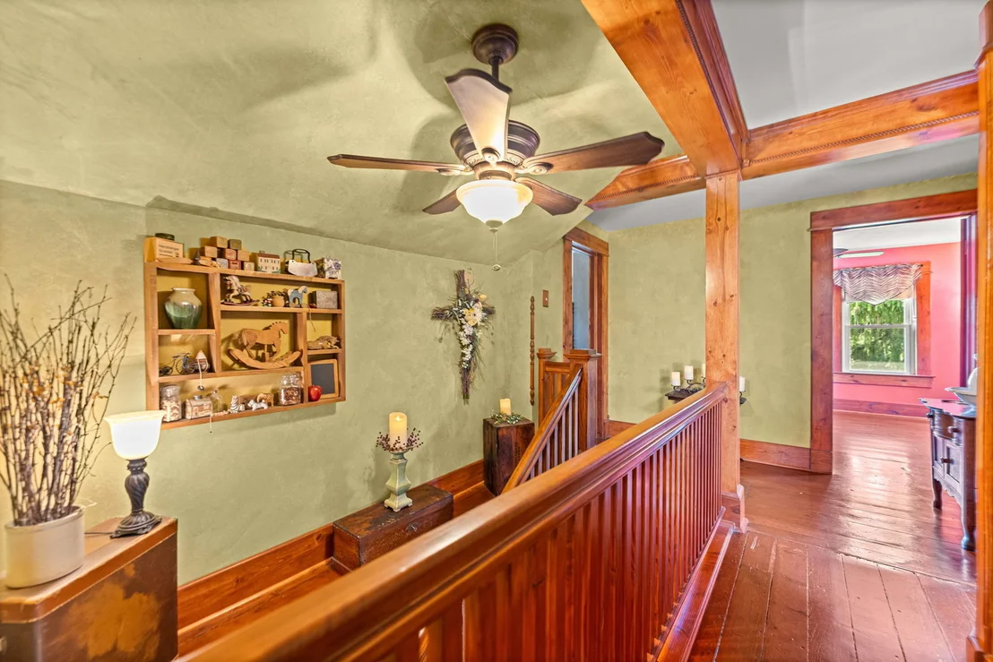Photo of 1392 RED BRICK Road