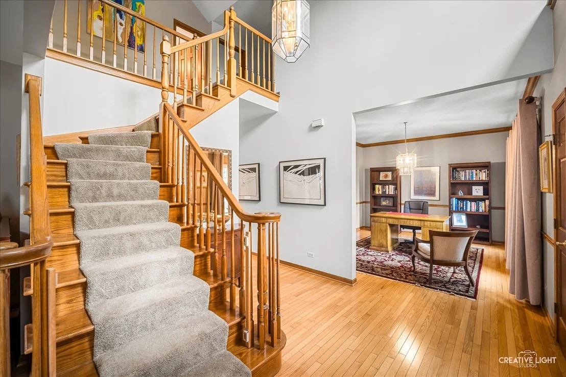 Photo of 1N211 Coventry Drive