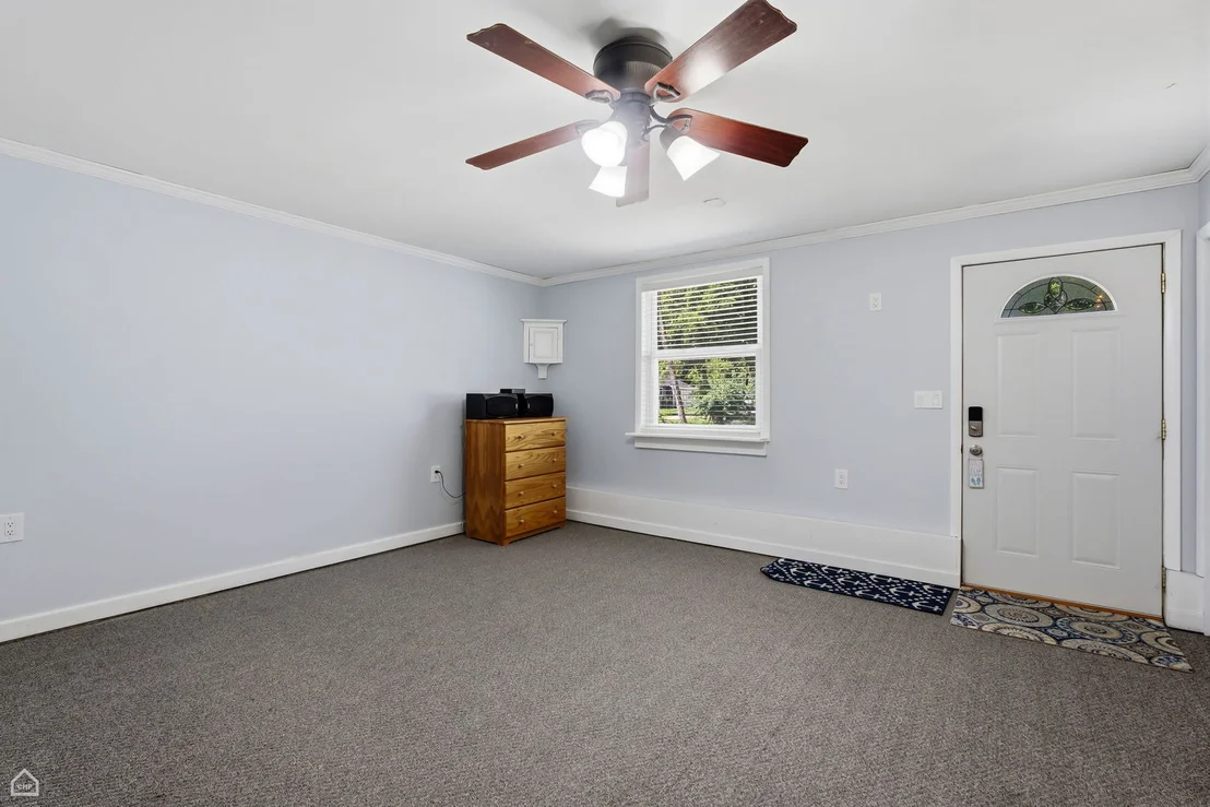 Photo of 4400 Riverside Drive