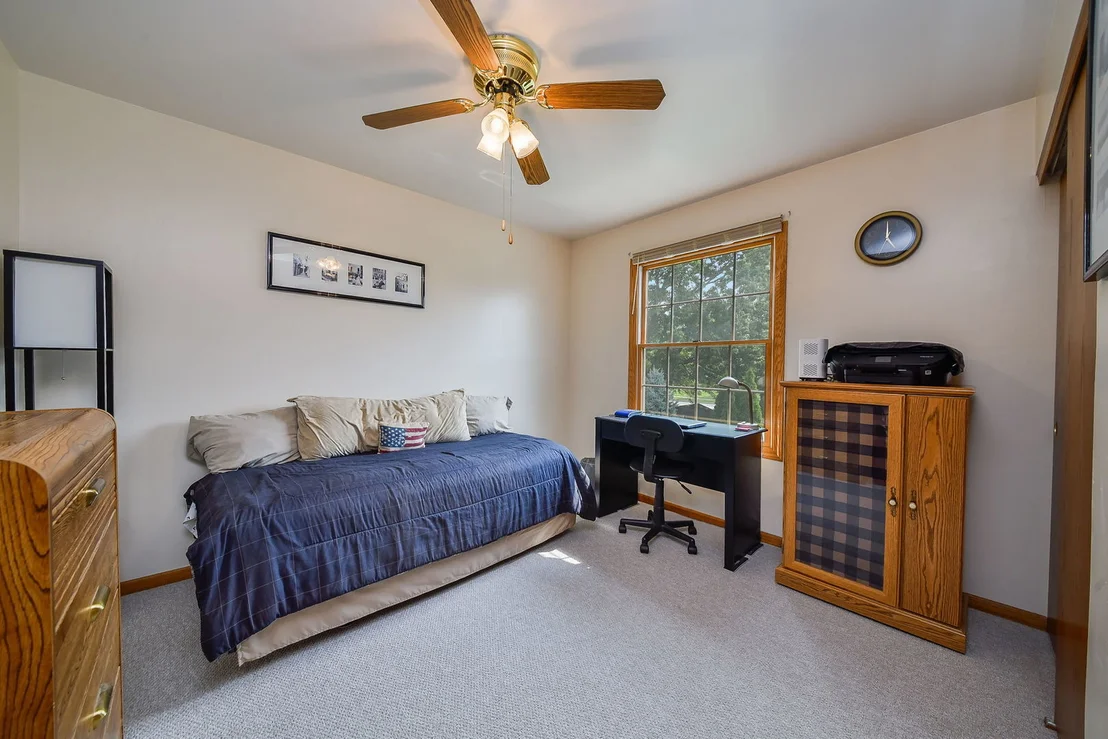 Photo of 959 Hill Crest Drive