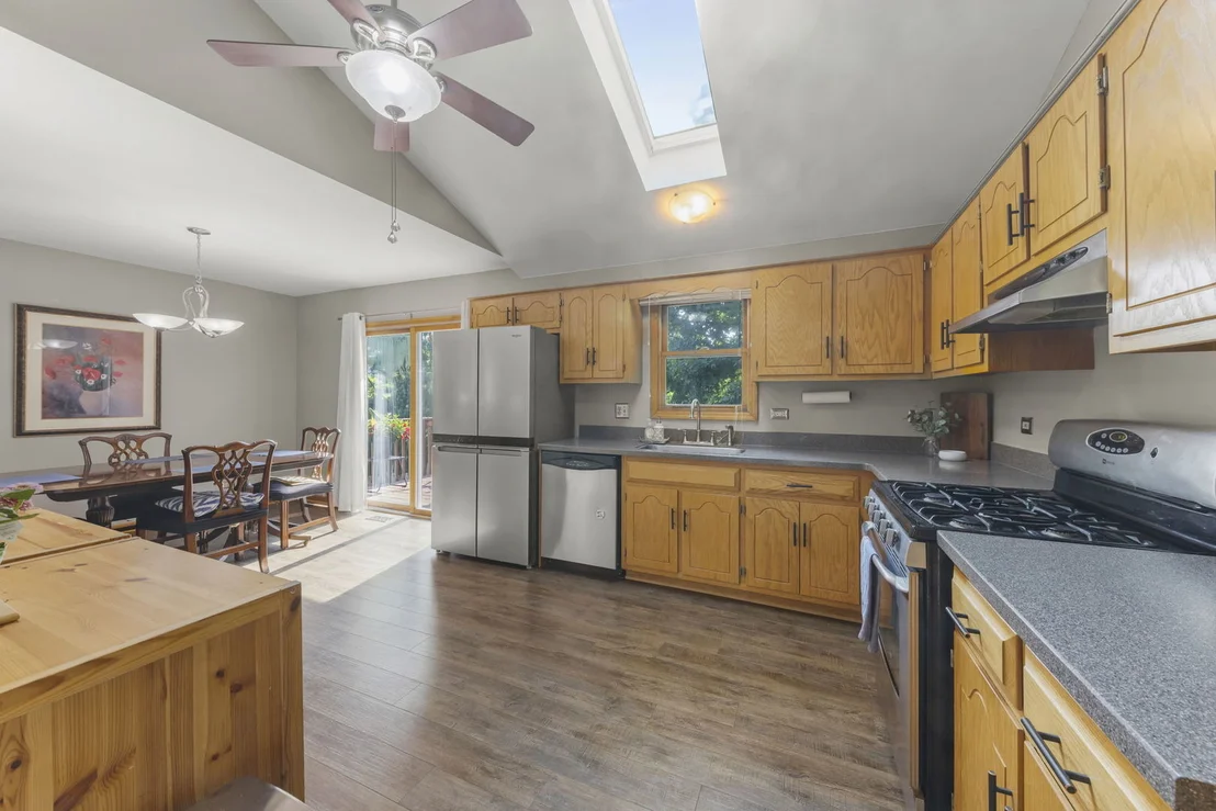 Photo of 907 Wescott Road