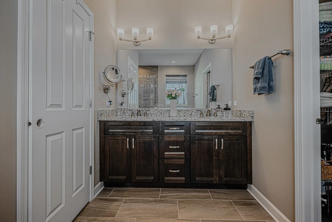 Photo of 211 N Sunset Lane