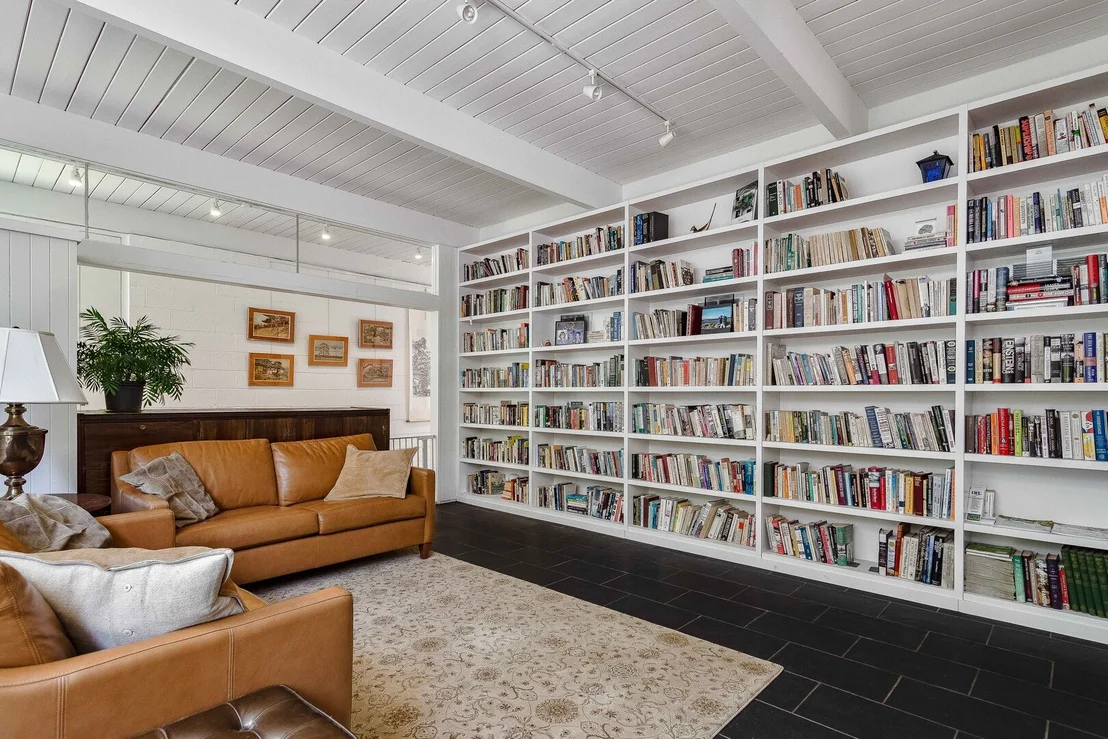 Photo of 151 Maple Avenue
