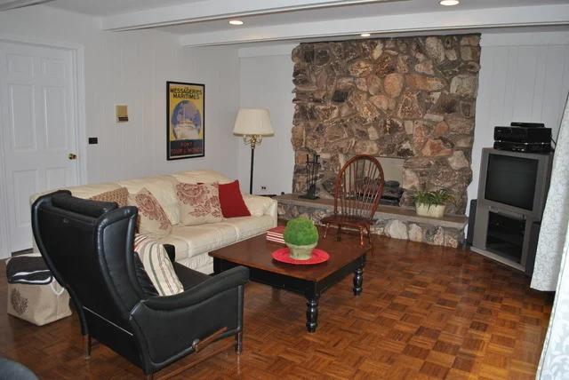 Photo of 3450 Riverside Drive
