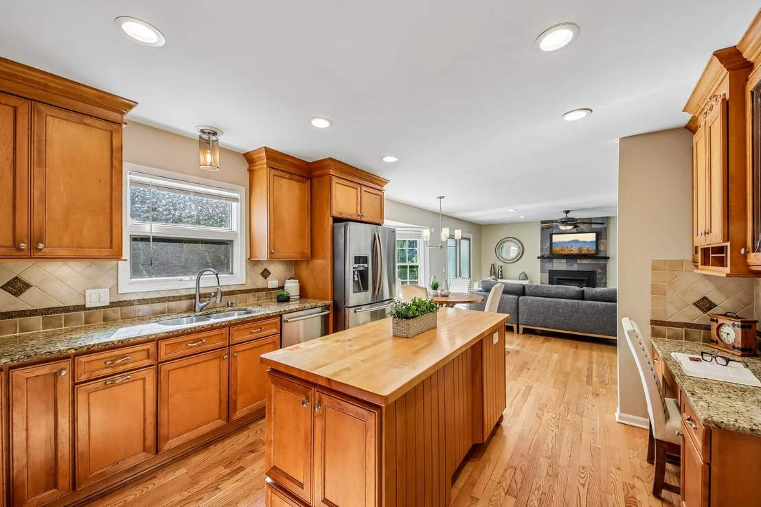 Photo of 4671 Providence Road