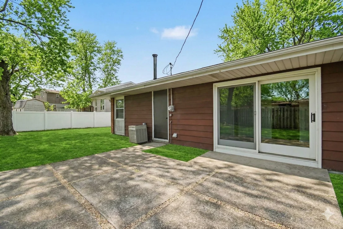 Photo of 5535 Adeline Place