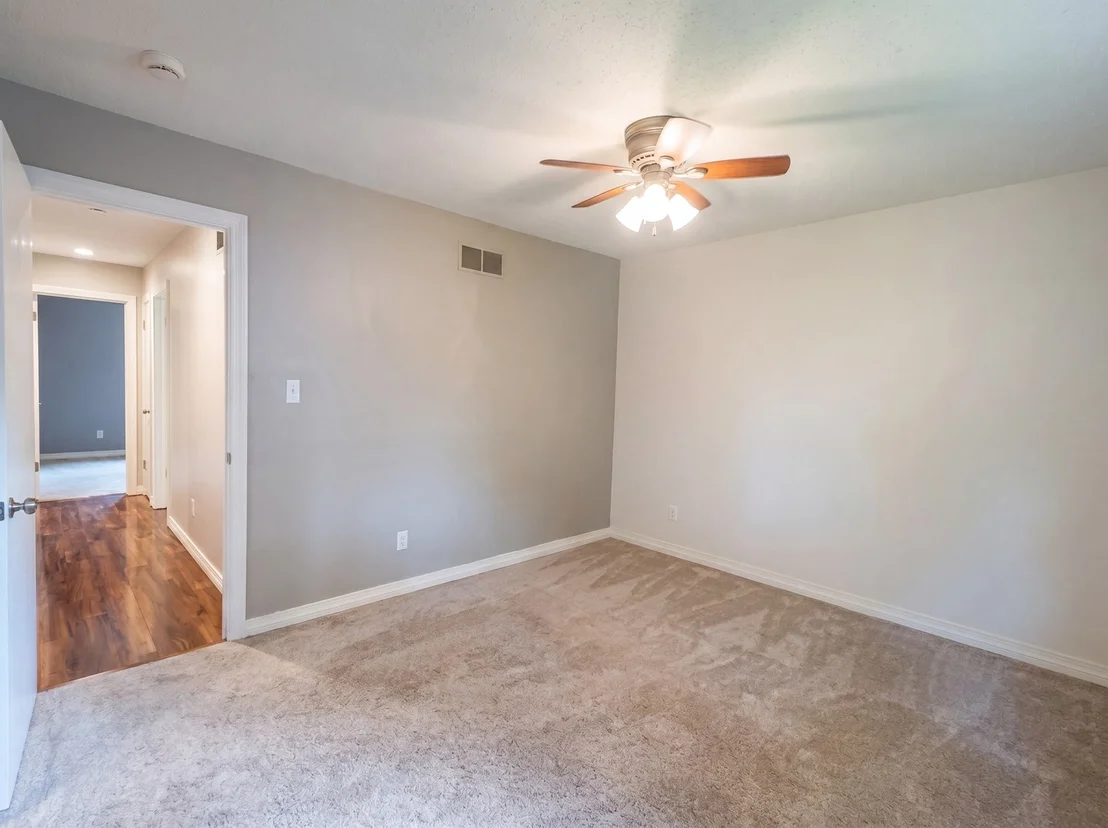 Photo of 1901 Summit Drive SE