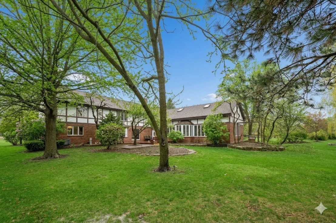 Photo of 21839 Cambridge Drive