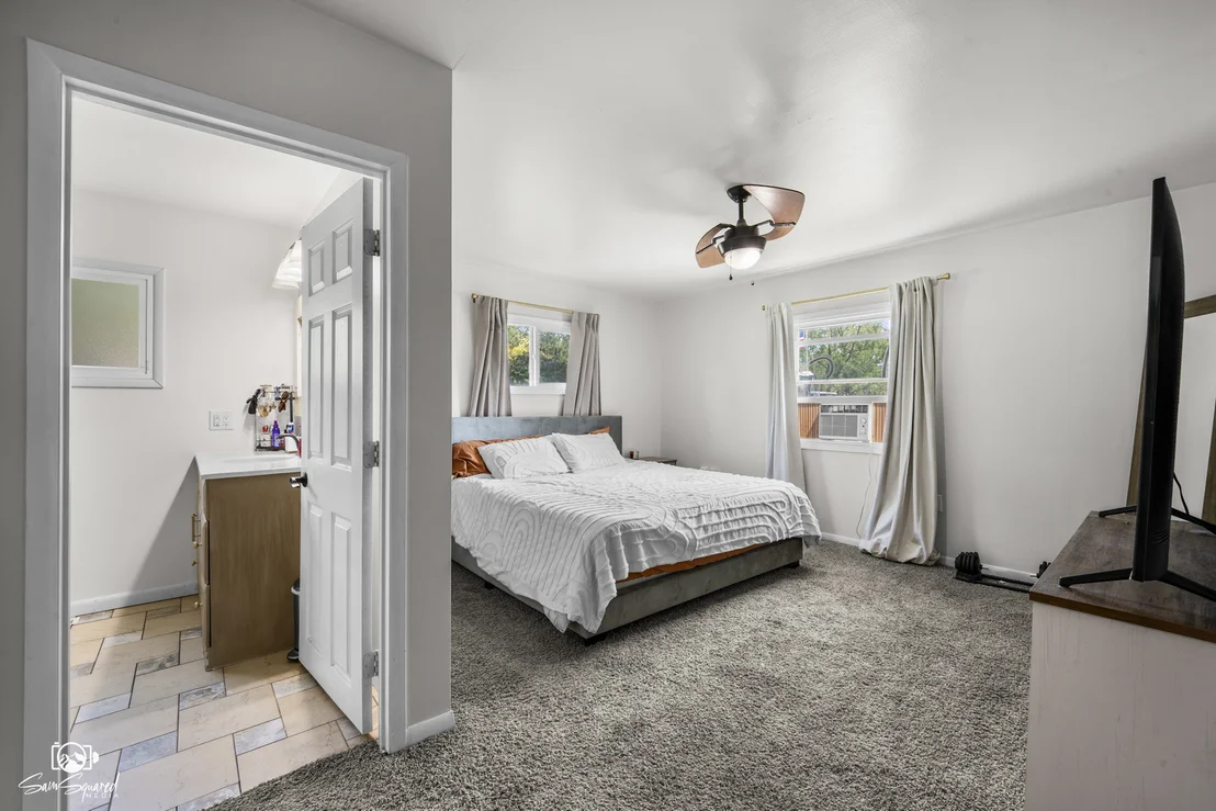 Photo of 856 N Western Hills Drive