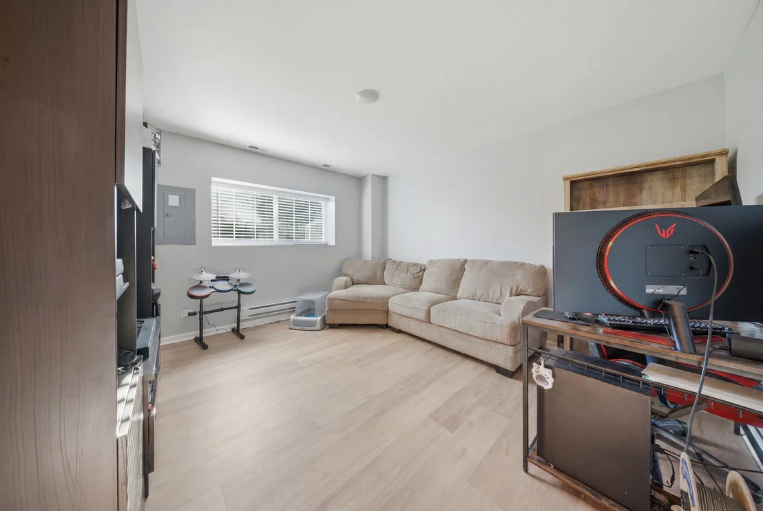 Photo of 176 Goldenrod Drive