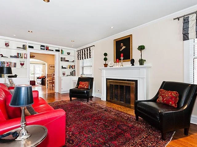 Photo of 2211 Forestview Drive
