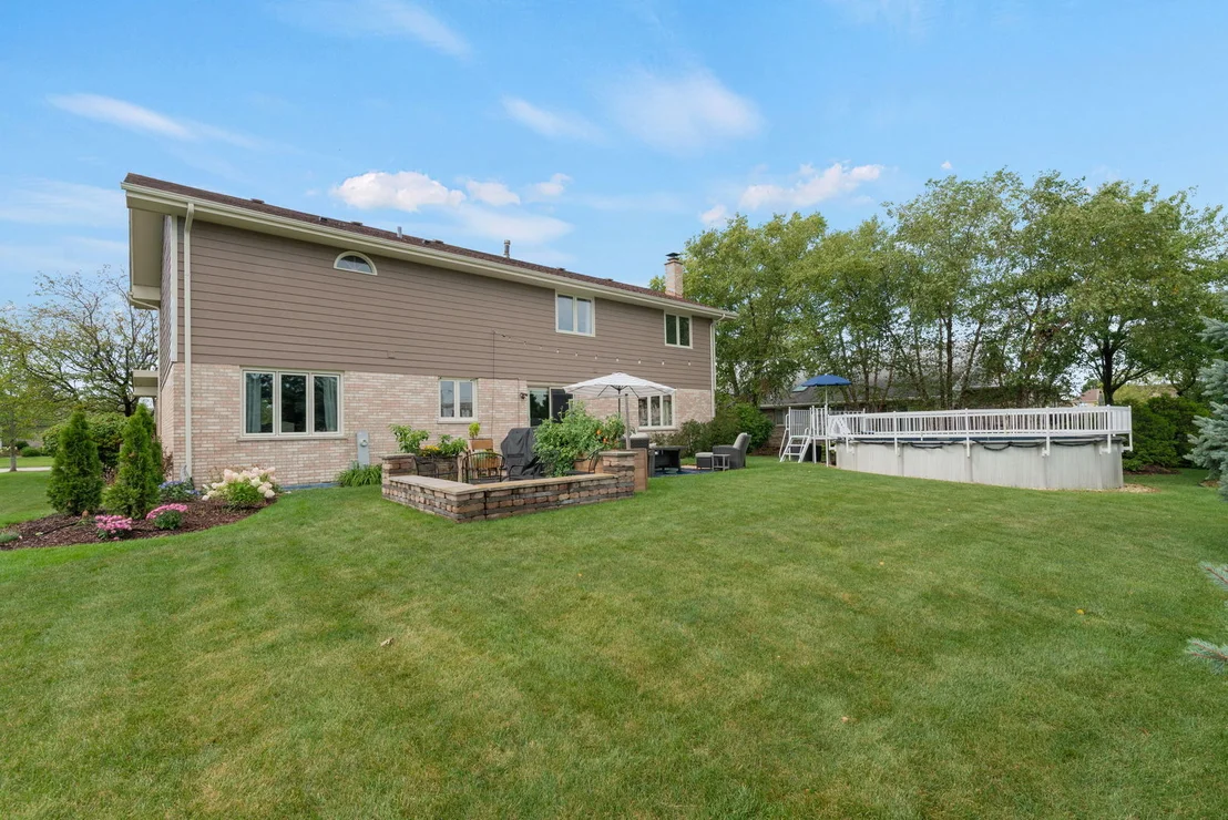 Photo of 8036 Edgebrook Lane