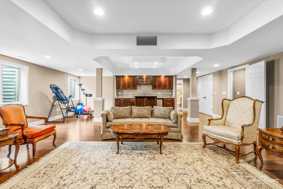 Photo of 2832 Chevy Chase Lane