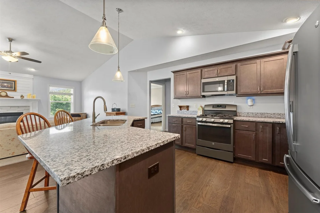 Photo of 701 Red Bud Drive