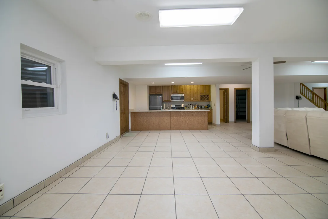 Photo of 284 Barrington Lane