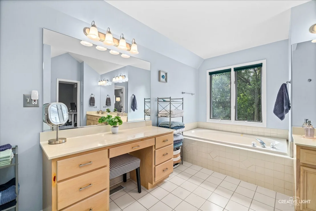 Photo of 490 Waubonsee Circle