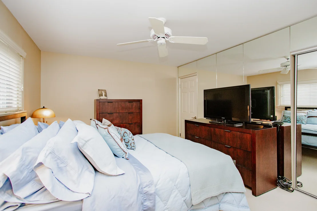 Photo of 1133 KENTON Road