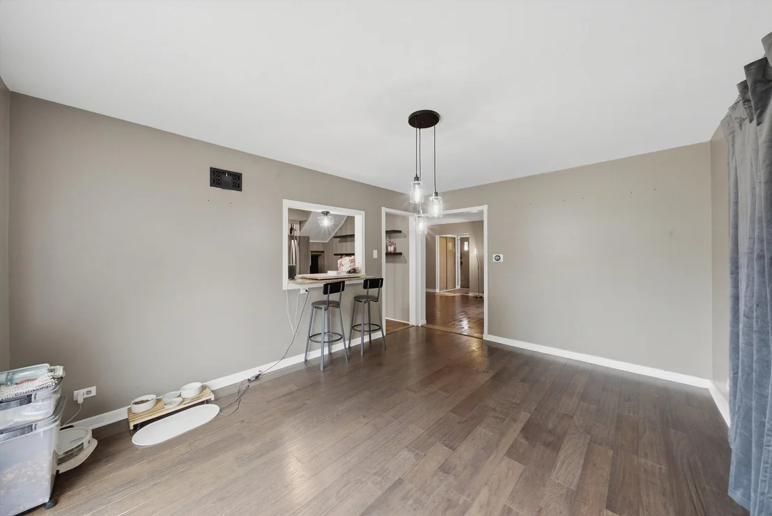 Photo of 390 Bartram Road