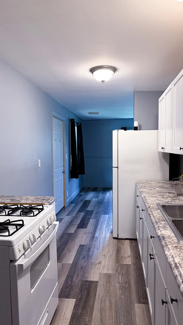 Photo of 1320 Hedge Road