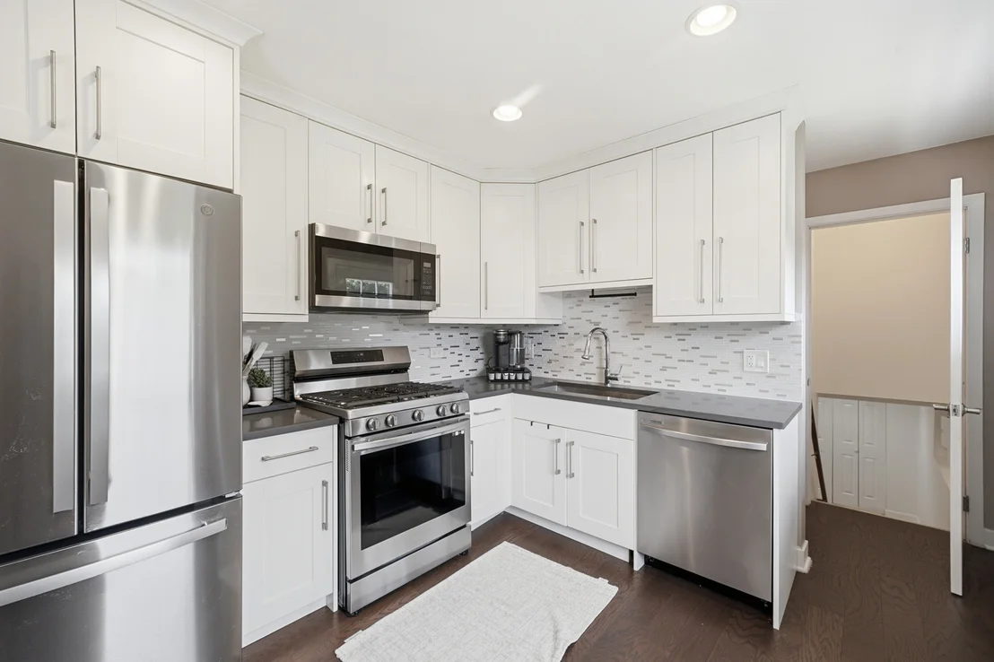 Photo of 683 Sandy Lane