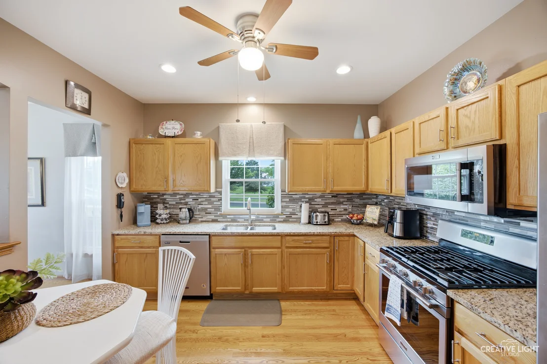 Photo of 1901 Lakeside Drive
