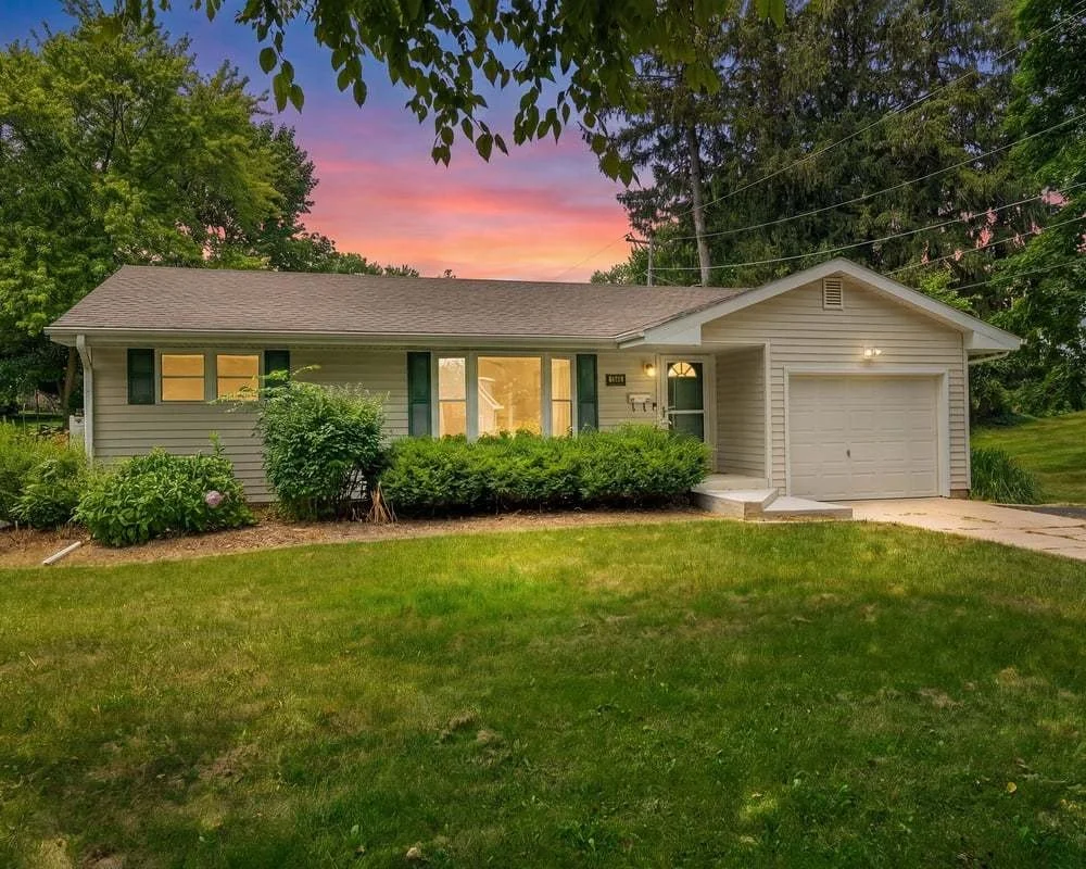 Photo of 1546 Meadowbrook Lane