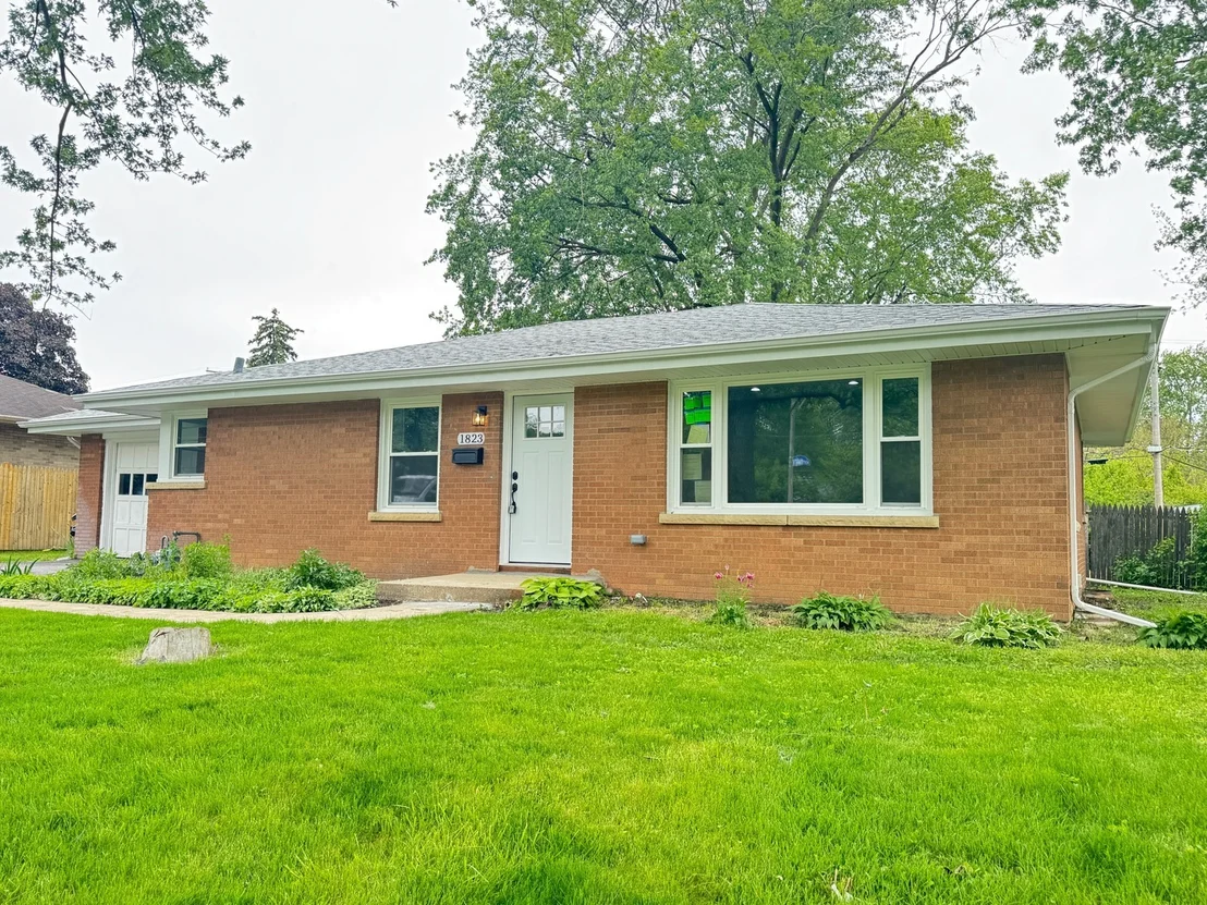 Photo of 1823 Alma Drive