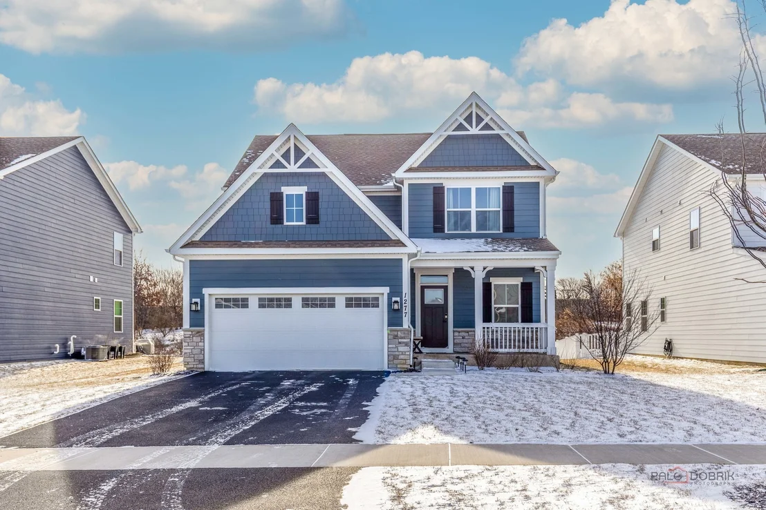 Photo of 1277 jones Road