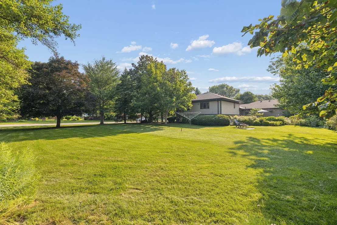 Photo of 11S634 Mcgrath Lane