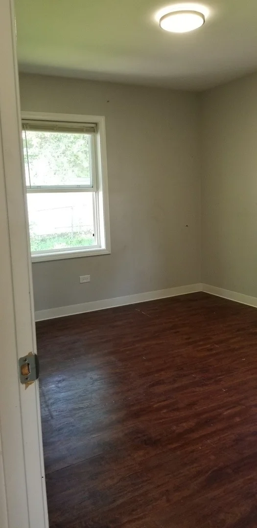 Photo of 35650 N Laurel Avenue