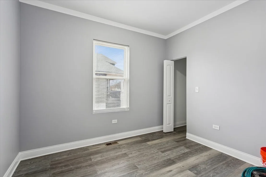 Photo of 1509 W 72nd Place