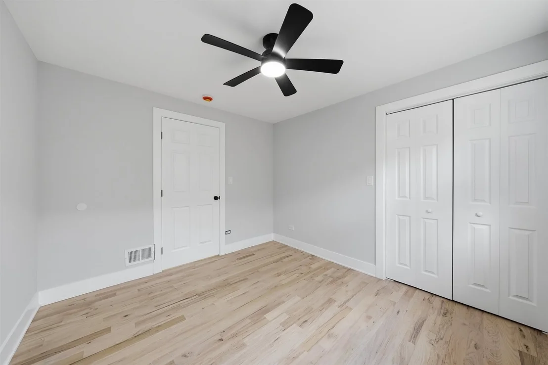 Photo of 1749 W 75th Place
