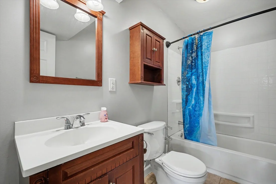 Photo of 2401 Arden Drive