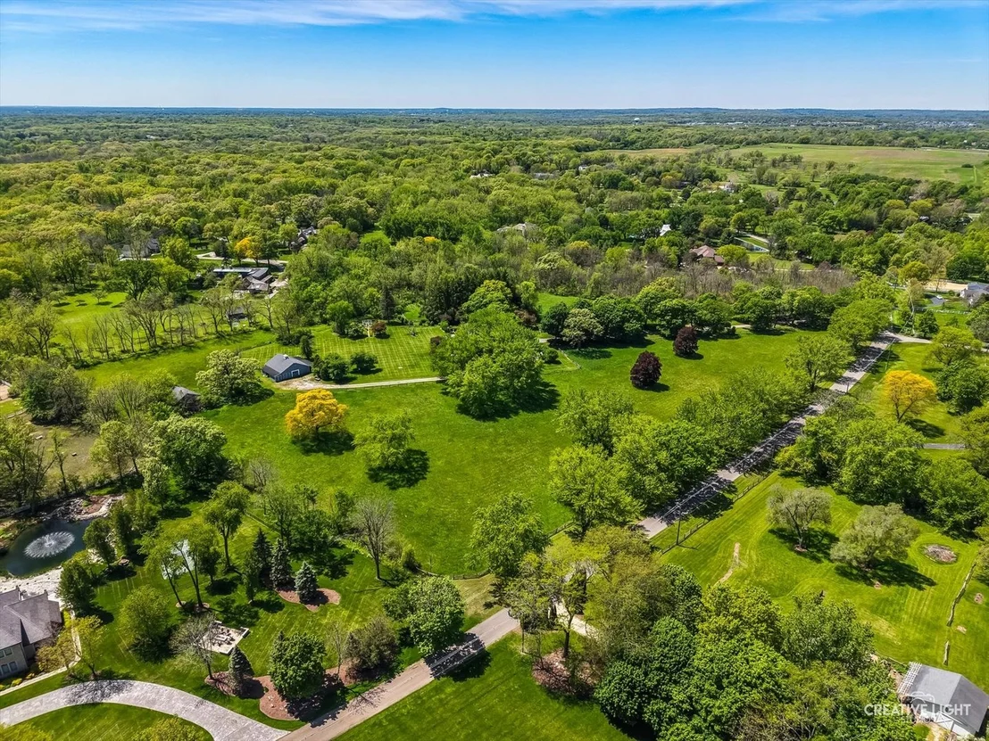 Photo of 33W451 Surrey Road