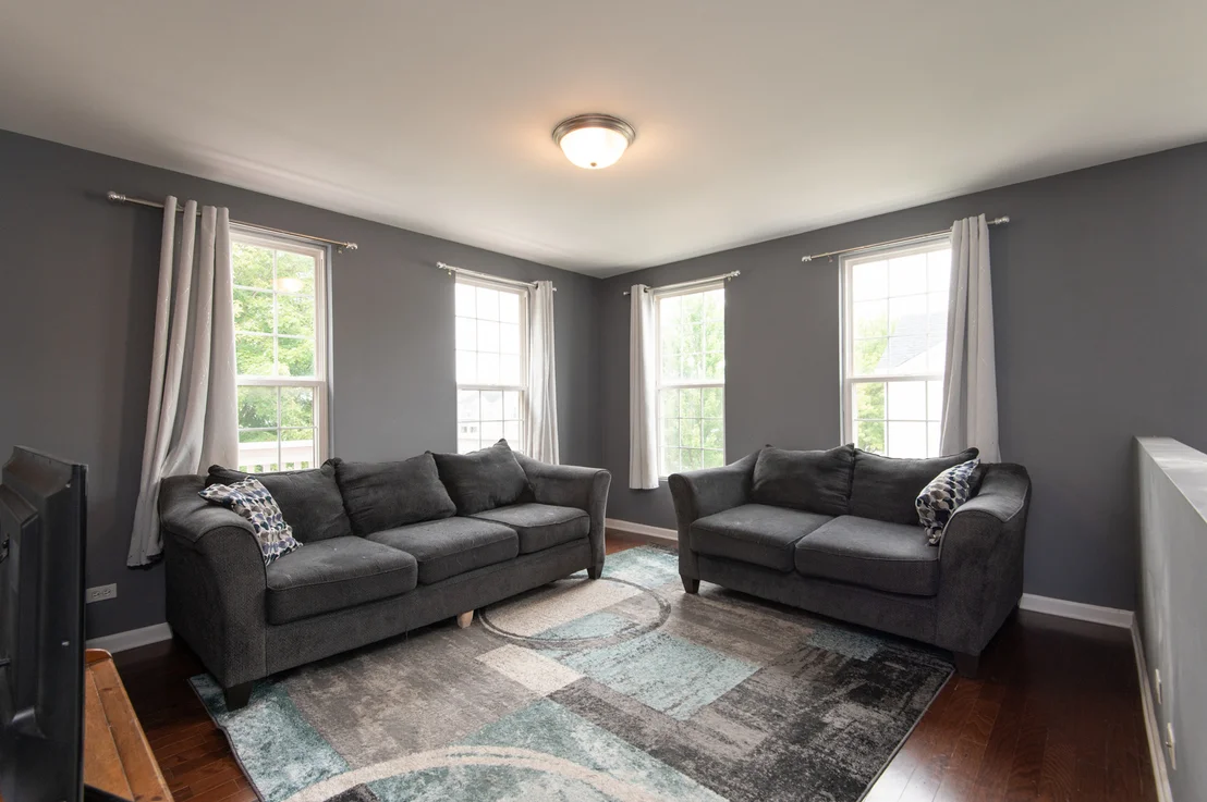 Photo of 867 Symphony Drive