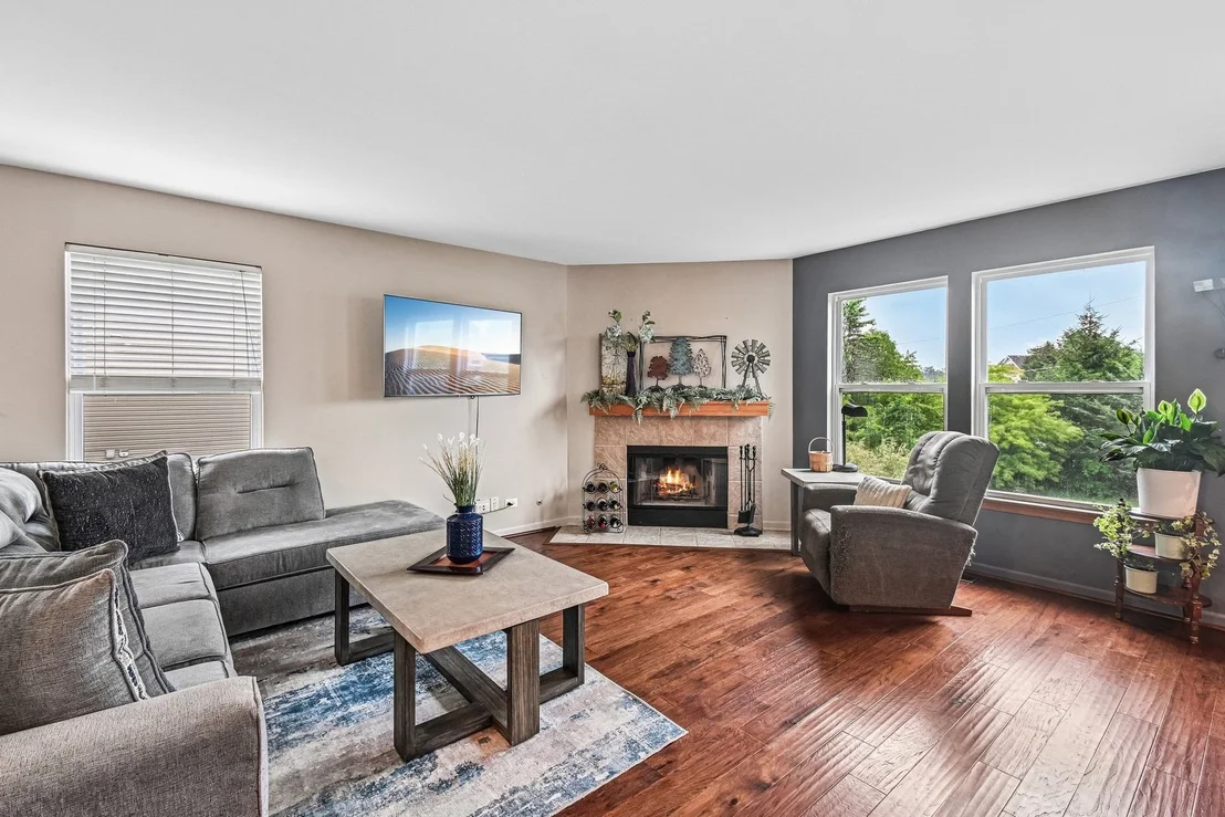 Photo of 1922 Hemlock Drive