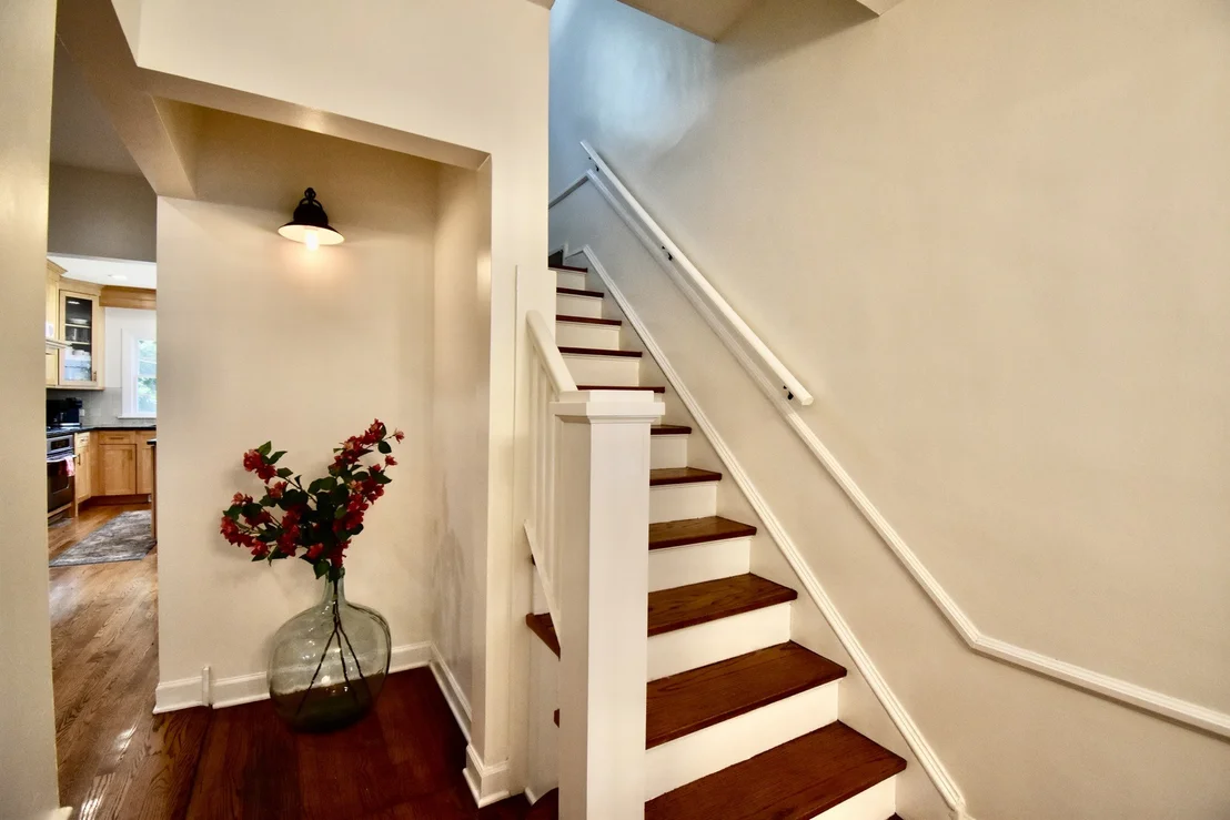 Photo of 1131 Thatcher Avenue