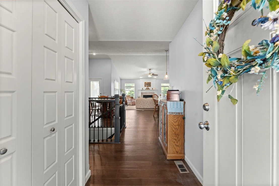 Photo of 701 Red Bud Drive