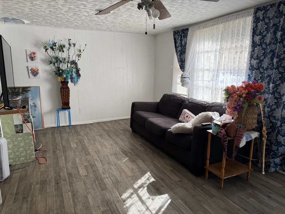 Photo of 421 North Avenue