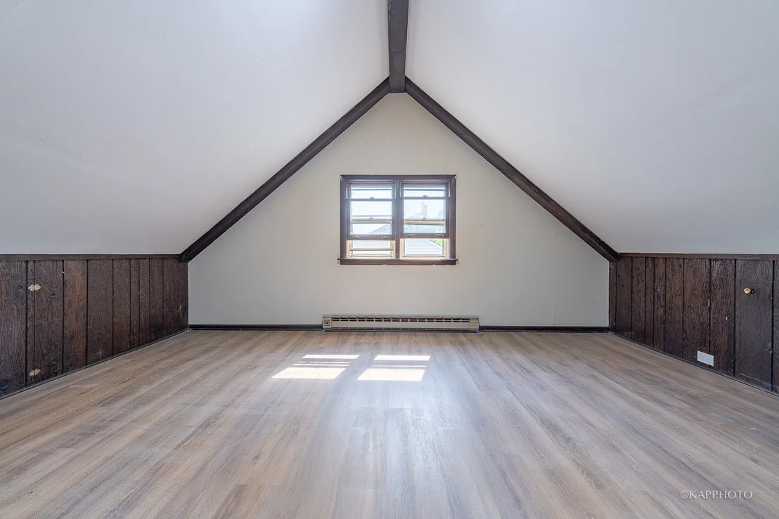 Photo of 40 W 36th Place