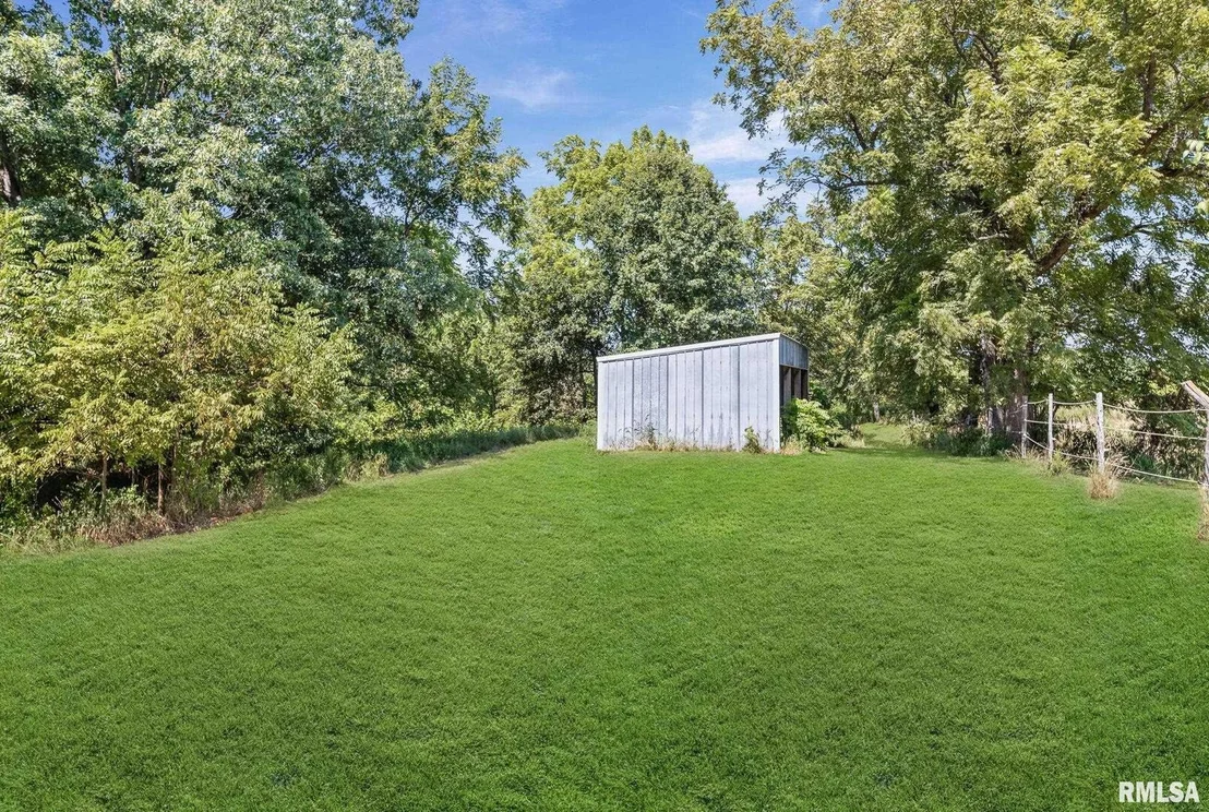 Photo of 520 DEERFIELD Road