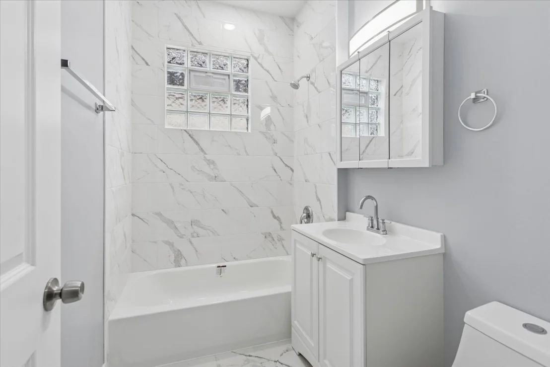 Photo of 1509 W 72nd Place