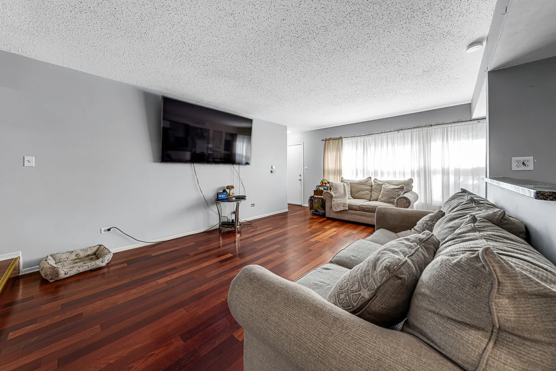 Photo of 1022 Inverrary Lane