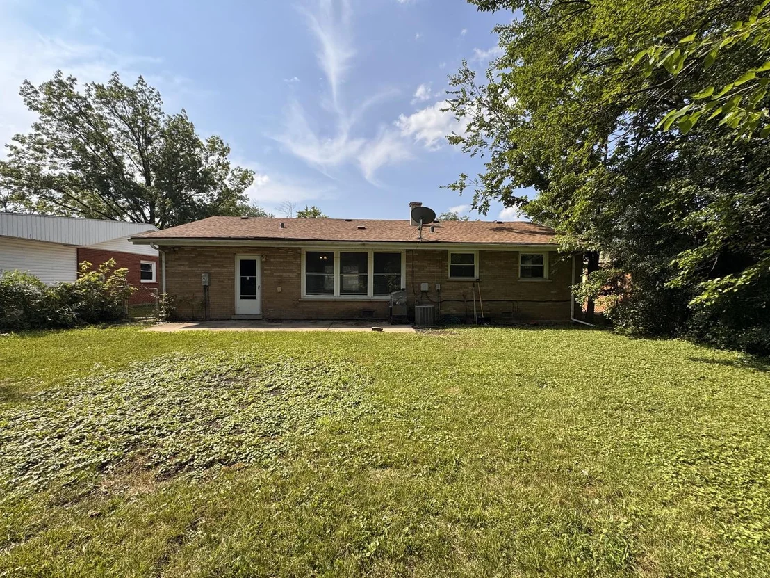 Photo of 3312 Maple Lane