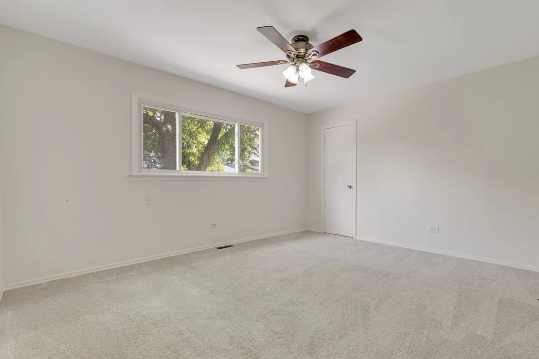 Photo of 421 COLLEN Drive