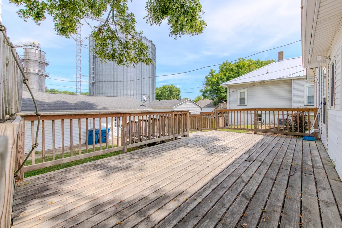 Photo of 236 W Johnson Street