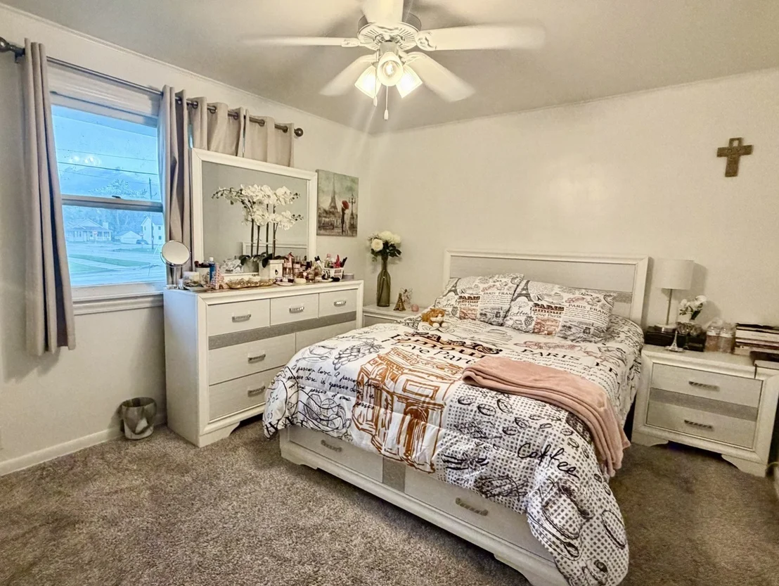 Photo of 2500 Golfview Street