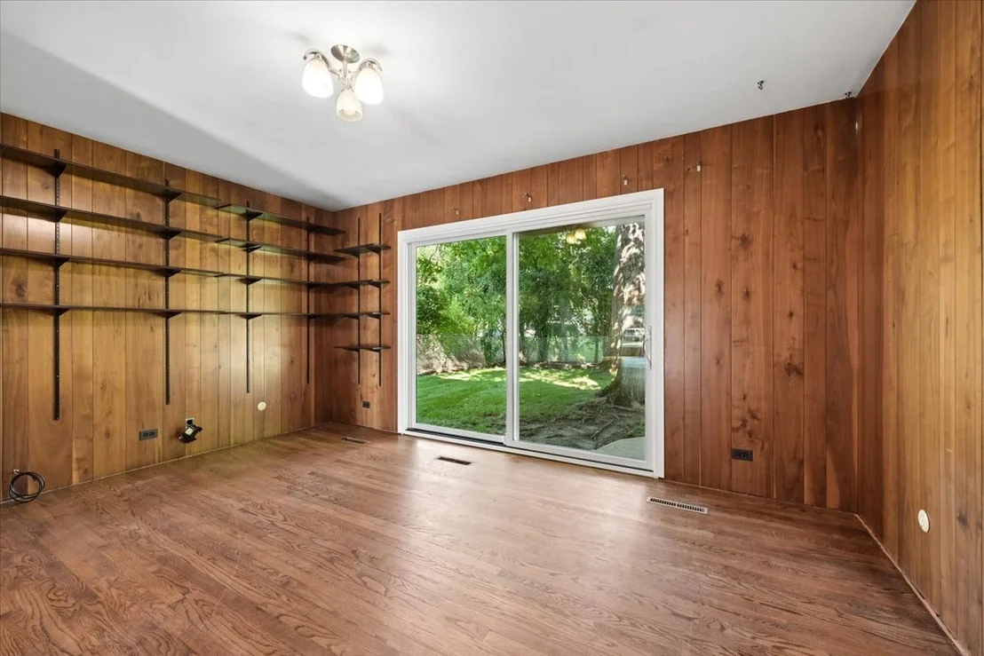 Photo of 937 Sutton Drive