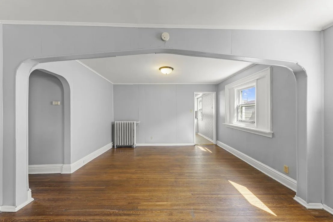 Photo of 803 1st Avenue
