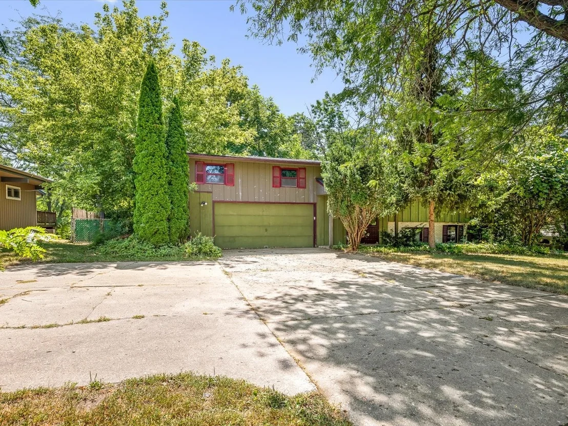 Photo of 2519 Highcrest Road